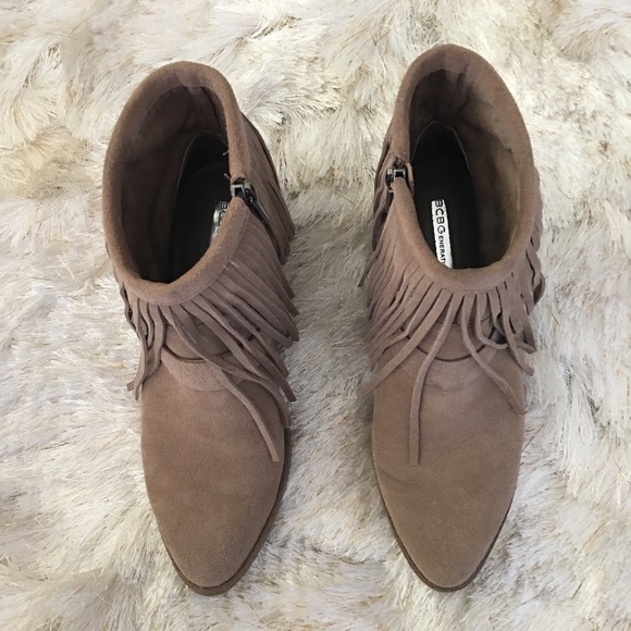 BCBGeneration Fringe Suede Cowboy Ankle Boots 7 - Picture 3 of 8